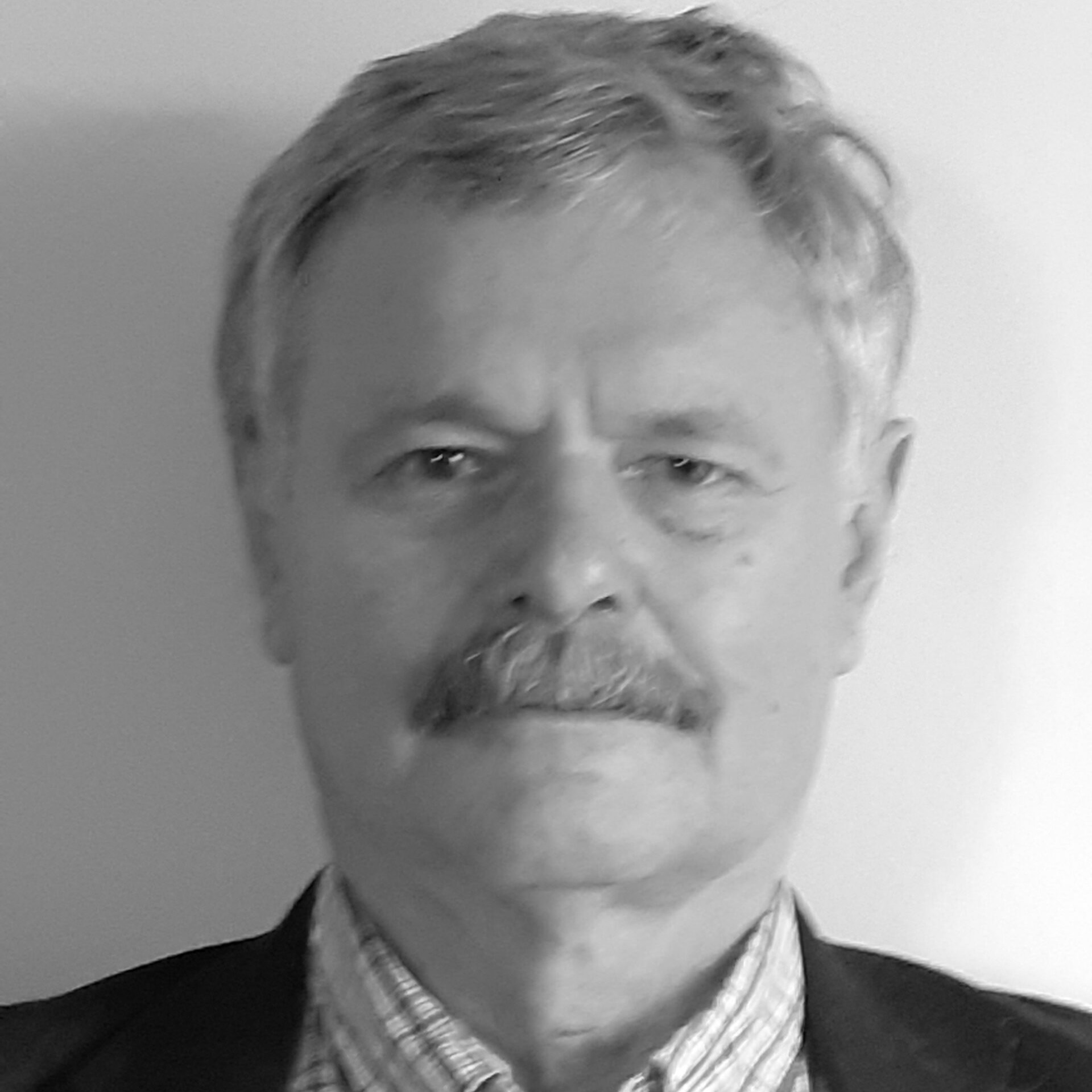 Prof. Robert Curtis